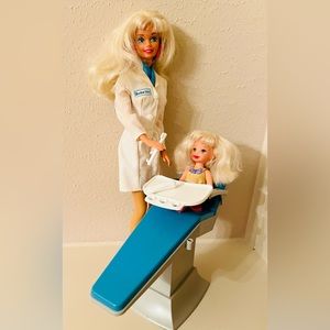 Vintage barbie Dentist from 1997. Beautiful condition